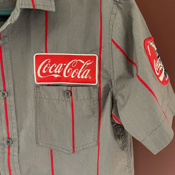 Vintage Coca Cola Mens M Gray Striped Logo Patch Button Down Work Shirt - Picture 2 of 6